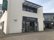YIANGO STORE